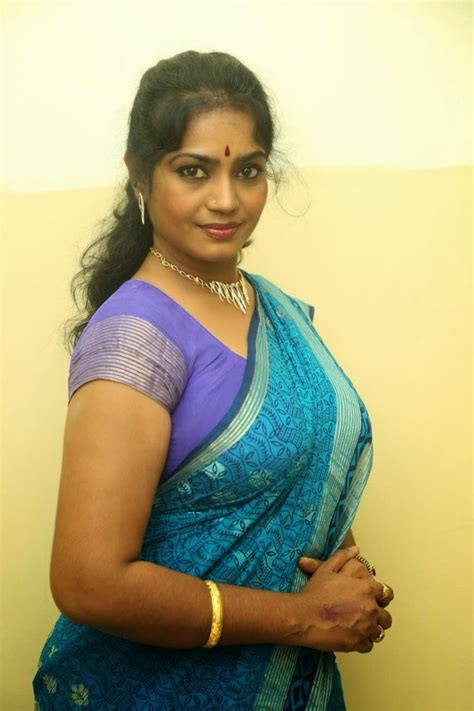 lg moviee telugu actress jayavani hot photos