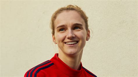 Classify Dutch Women S Football Player