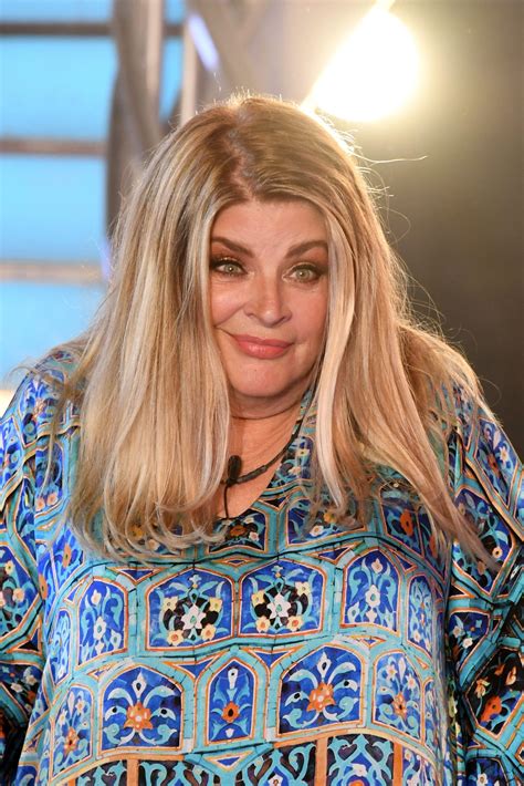 kirstie alley weight gain actress posts shocking photo the hollywood