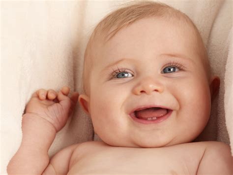 baby development laughing healthfully