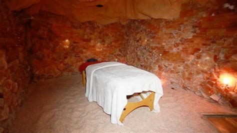 nycs himalayan salt cave   therapeutic oasis secret nyc