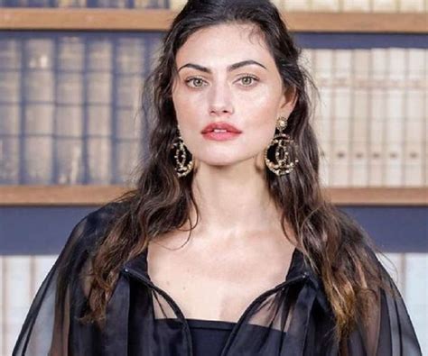 phoebe tonkin biography facts childhood family life achievements