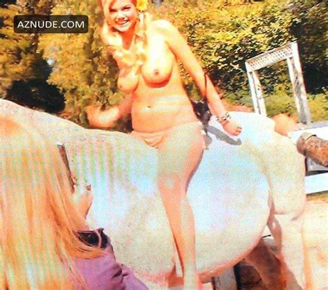 Kate Upton Topless From Behind The Scenes Aznude