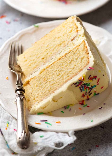 vanilla cake stays moist  days recipetin eats