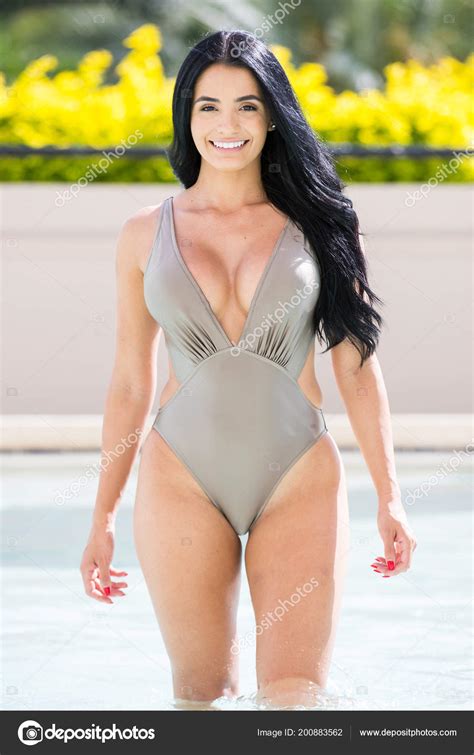 Beautiful Mexican Bikini Women Sex Photo