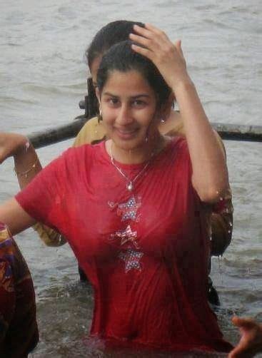 Nude Desi Wet Teen Hot Photo