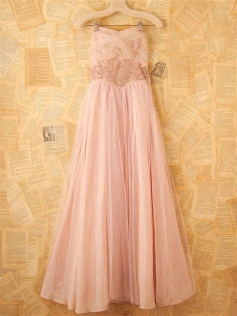 Flattering Pink Vintage 1930s Dress Vintage Gowns Prom