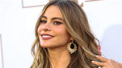 sofia vergara throws it back to the 90s in topless instagram snap