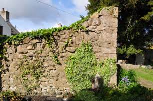 St Tathans Parish Church Wall With Ivy © Mick Lobb Cc By Sa 2 0