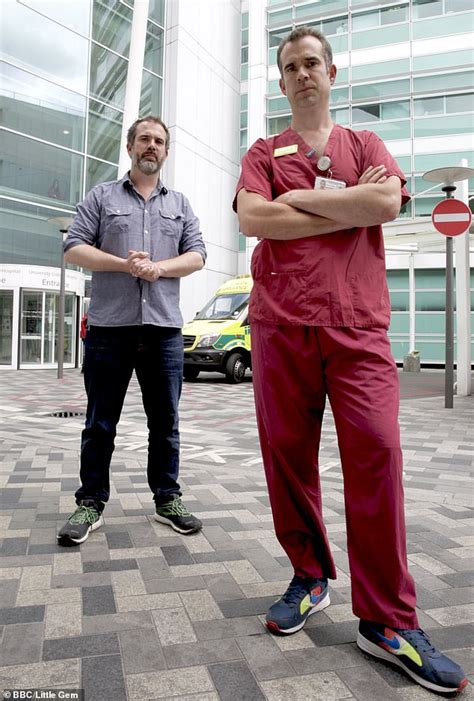 chris van tulleken watches doctors stop his identical twin brother xand