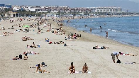 diez excelentes playas urbanas de espana