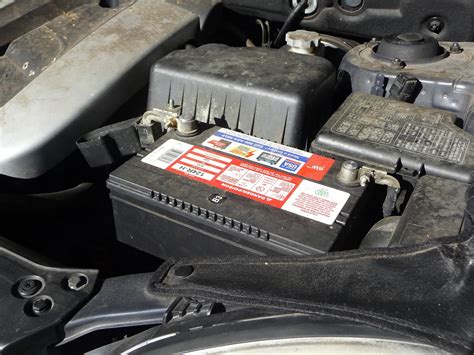 car starts  dies battery