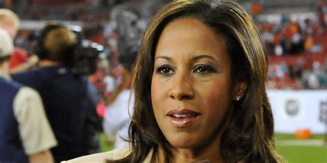 Espn S Monday Night Football Sideline Reporter Will Not Say Redskins