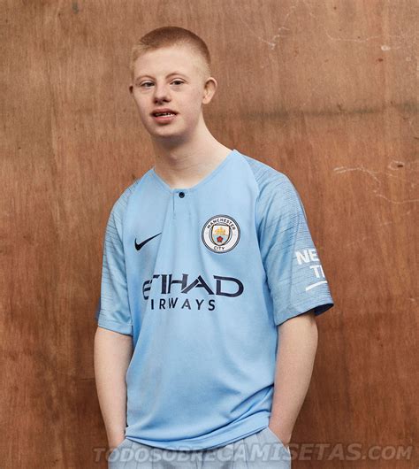 Man City Kit 2018 19 Dls Manchester City 2018 19 Home Kit Leaked