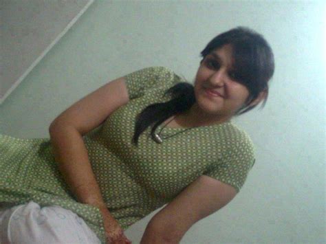 free cute indian college girls and pakistani girls and house wife biography most beautiful sexy