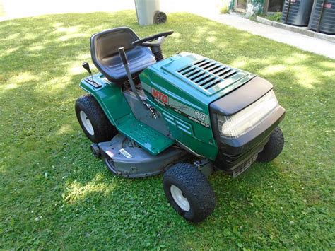 mtd hp  speed riding lawn mower tractor  bagging system  great