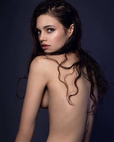 India Eisley Hot And Topless By Tiziano Lugli 7 Photos The Fappening