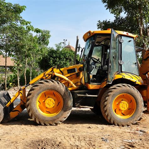 excavation heavy equipment thompson brothers landscaping