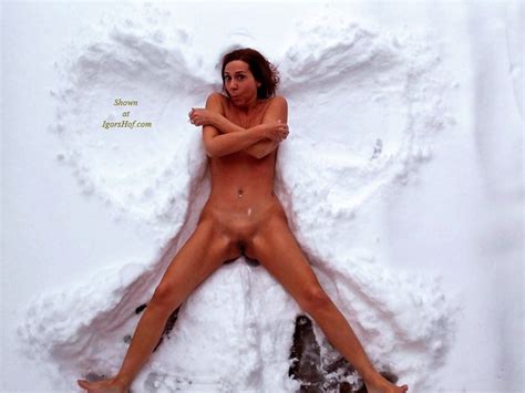 nude snow angel the free voyeurclouds