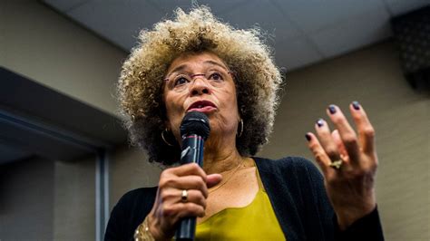 angela davis  fugitive wanted  fbi  offer mlk day lecture