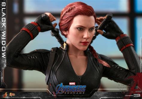 Hot Toys Avengers Endgame Captain America And Black Widow