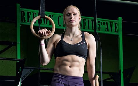 Crossfit S Annie Thorisdottir Is This The Fittest Woman In The World