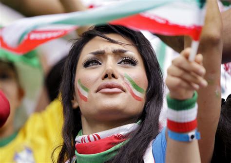 Fifa World Cup S Ridiculously Photogenic Female Fans Glozine