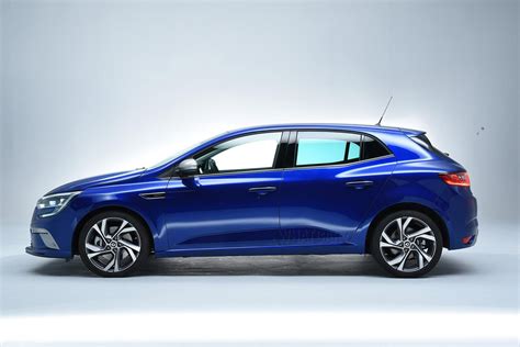 renault megane revealed exclusive pictures  car