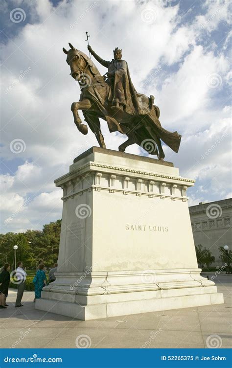 crusader king louis ix statue  front   saint louis art museum