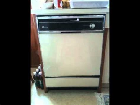 Maytag Reverse Rack Dishwasher - YouTube