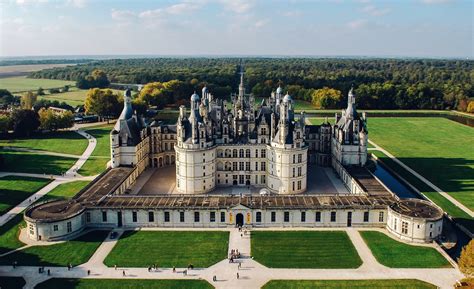 travel top  french castles  visit