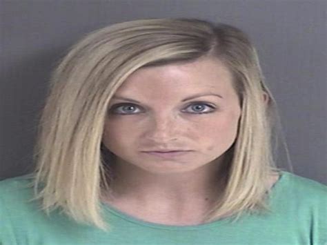 28 year old texas teacher accused of sending nude picture