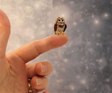 artist creates adorable  highly detailed birds miniatures playjunkie