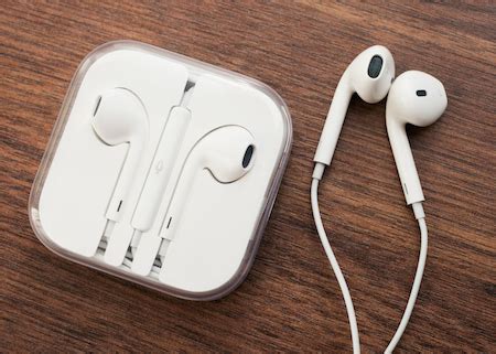 kapotte iphone oortjes gratis omruilen en laten vervangen door apple