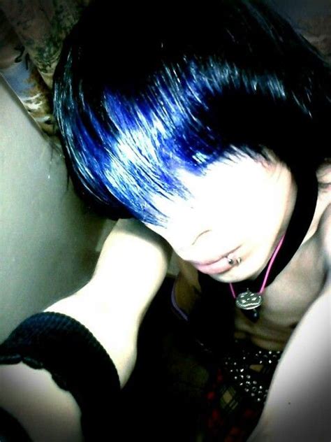 Pin By Samantha Stealsyourskittles On Emos ♥ Emo Hair Hair Styles