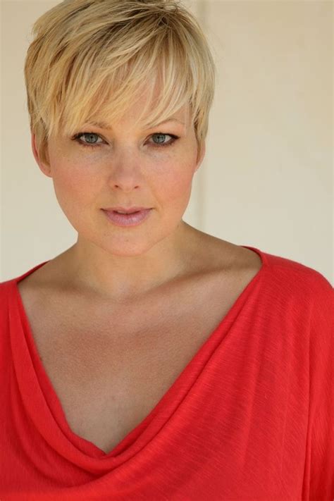 Perfect Short Pixie Haircut Hairstyle For Plus Size 2