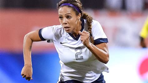 Us Women S Soccer Star Sydney Leroux Dwyer Announces She Had A