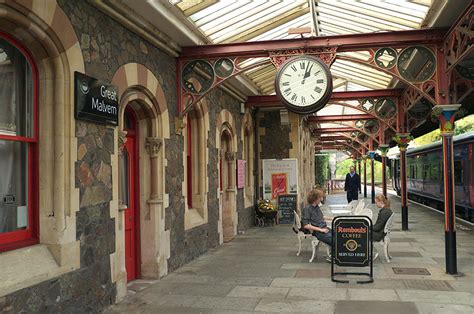 britains   railway stations simon jenkins   gateways