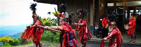 tari kabasaran tarian ksatria minahasa indonesia kaya