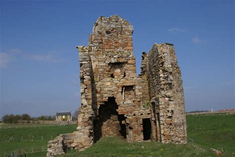 filenewark castle ruin st monans fifejpg wikimedia commons