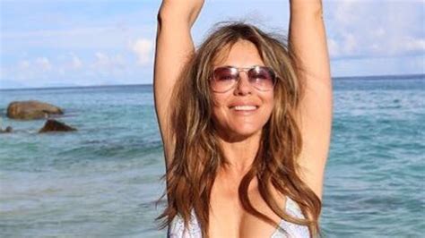 Elizabeth Hurley Proves She S Ageless Shows Off Enviable Figure In