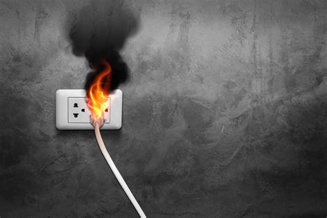 tips  avoid  electrical fire