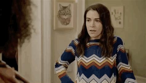 Season 4  By Broad City Find And Share On Giphy