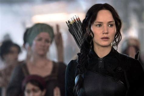 the hunger games mockingjay part 1 is a blockbuster that hates being
