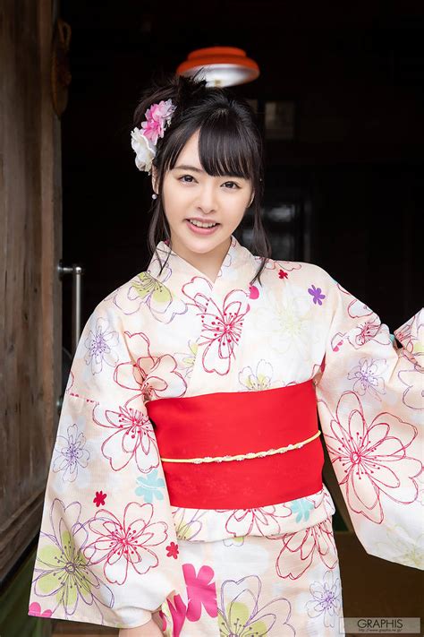 Slim Yuna Ogura Striping Her Kimono And Show Her Georgeous