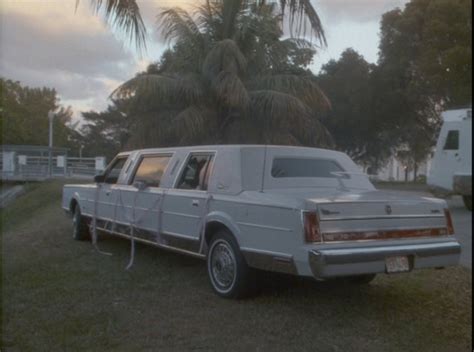1989 Lincoln Town Car Stretched Limousine