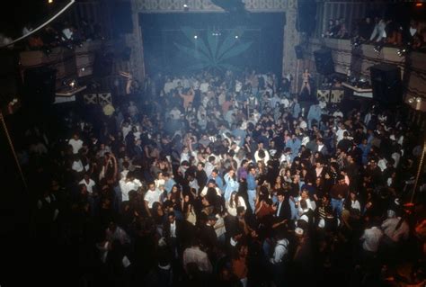 show   insane   club scene