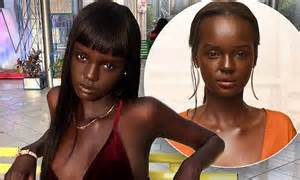 duckie thot poses for stunning selfie to celebrate landing in australia for christmas daily
