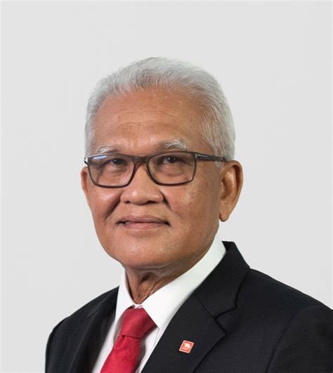 datuk mohd nasir joins inceif faculty   professor  practice businesstoday