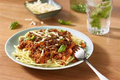 recipe spaghetti bolognese  plant mince vivera